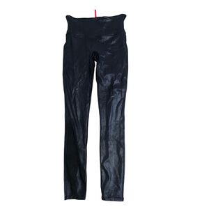 Spanx Faux Cracked Black Leather Leggings Size M‎